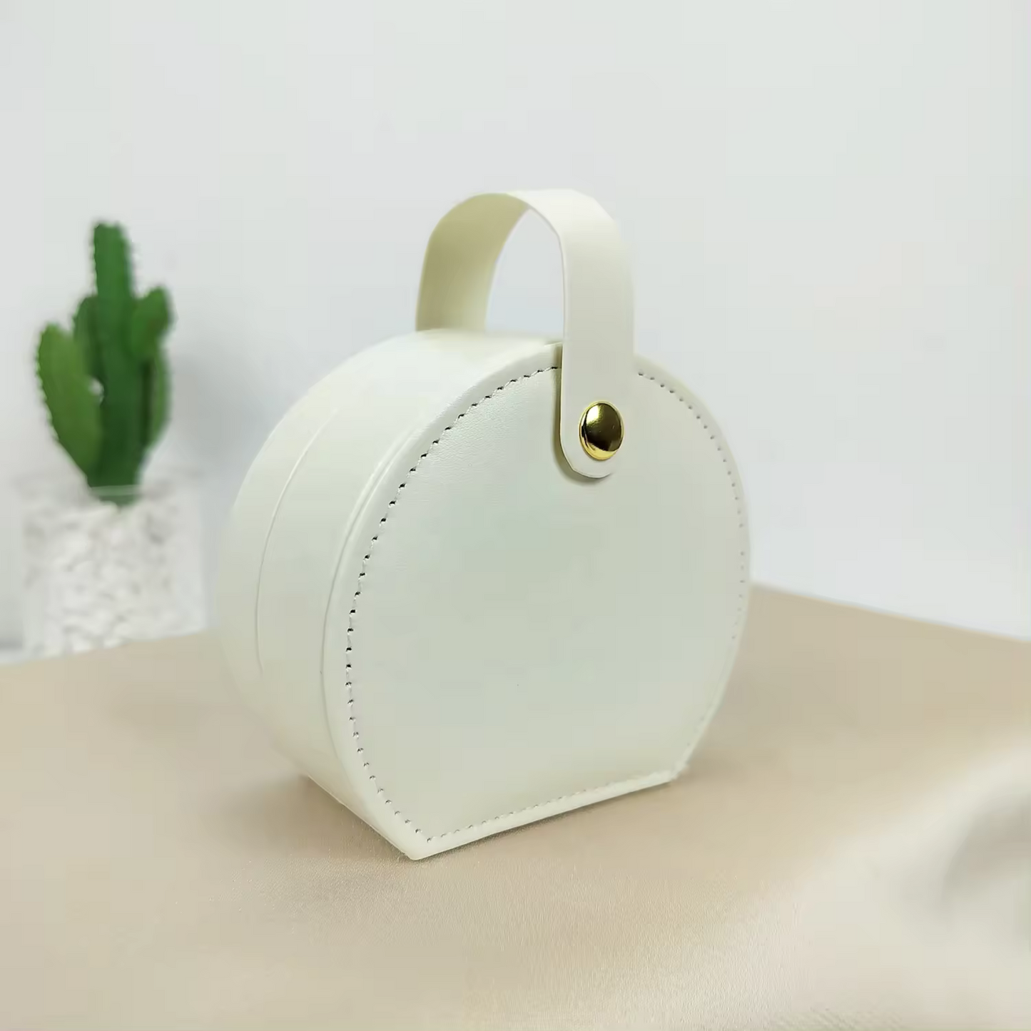 WTP Elegant Jewelry Box - Premium PU Leather Storage with Handle - Compact & Secure for Travel - Available in Pink, Green, and White